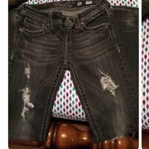 Miss Me jeans. Size 26. Worn twice. Excellent condition!